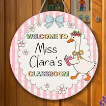 Teacher-Goose-Classroom-Welcome-Personalized-Wood-Sign-4