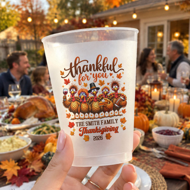 Thanksgiving-Party-Cups-Family,-Friendsgiving-Gobble-Funny-Turkey-Personalized-Cups-1