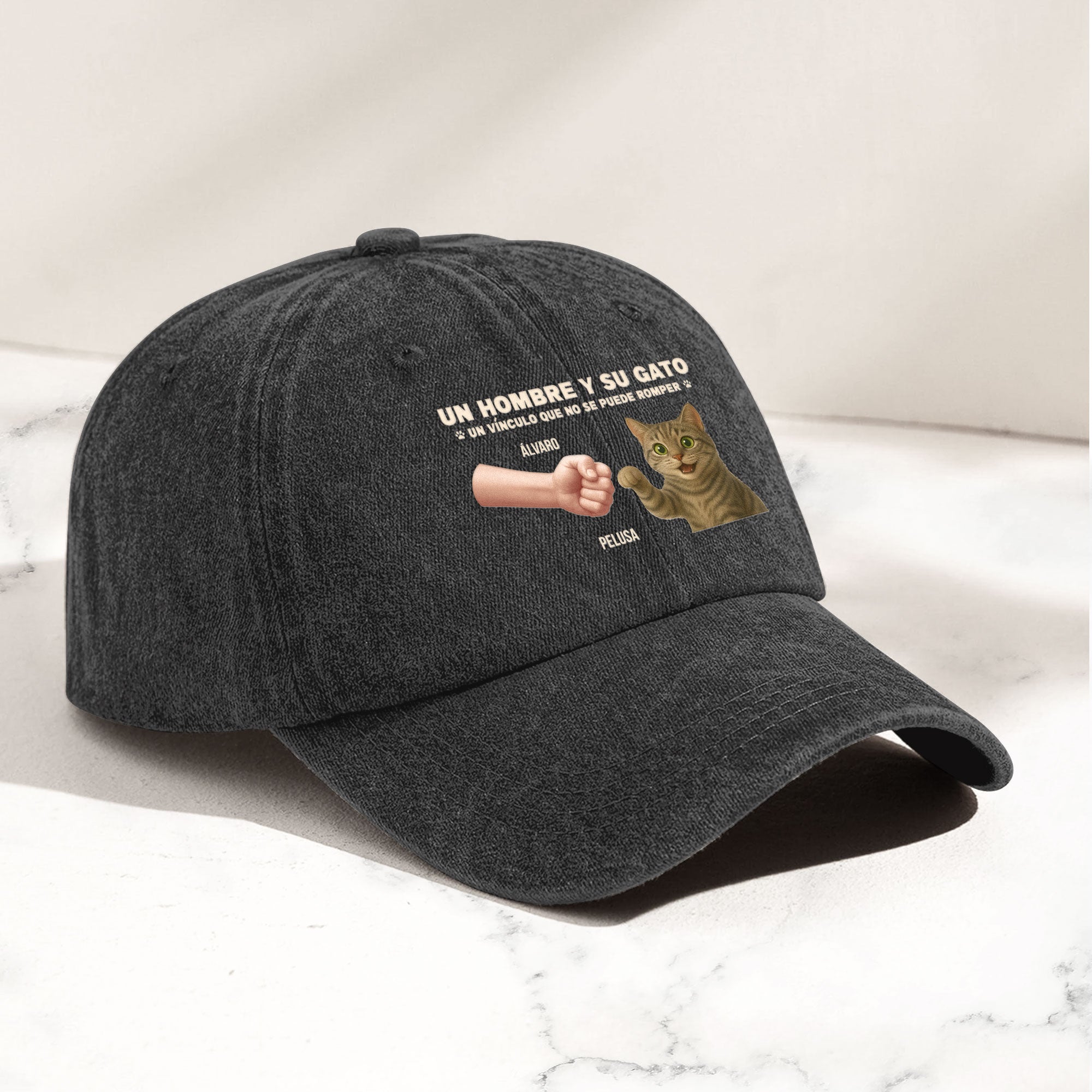 Un Hombre Y Su Gato - Gorra Personalizada De Mezclilla Desgastada
