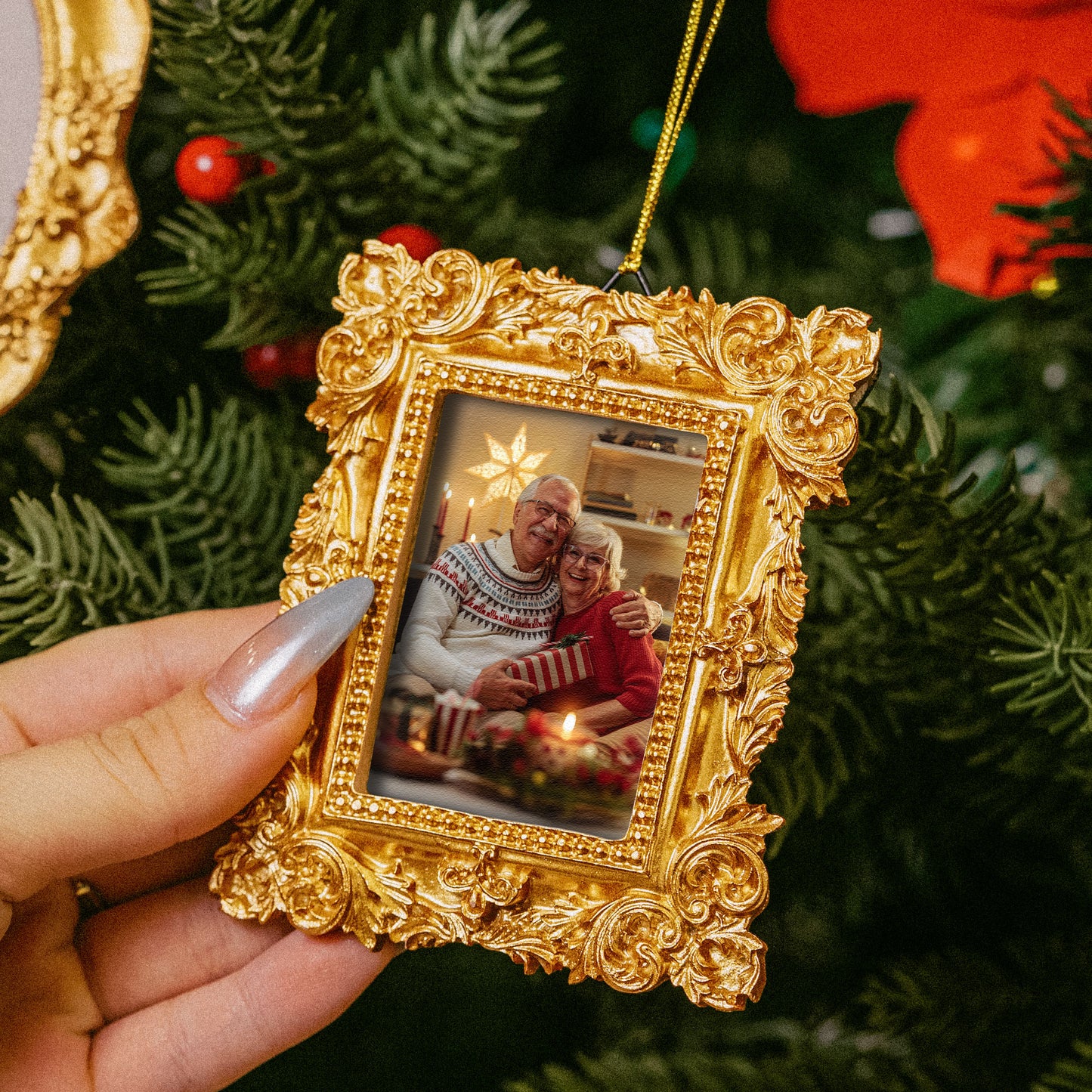 Upload Photo For Family, Siblings, Friends, Pet Lovers - Personalized Vintage Picture Frame Ornament