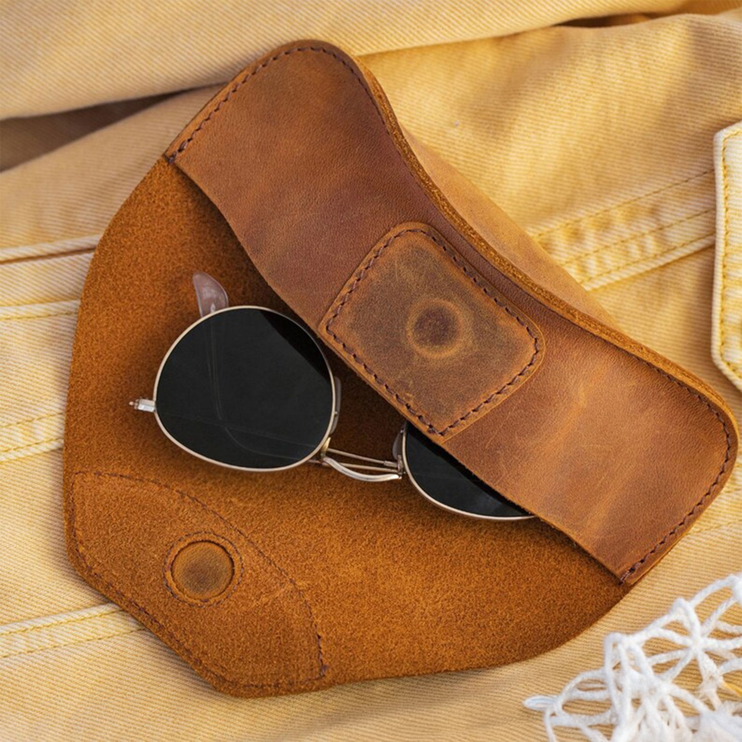 Vintage Custom Name, Initial For Men, Grandpa, Husband, Dad - Personalized Leather Glasses Case