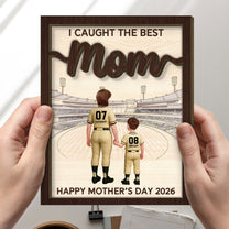We_Caught_The_Best_Dad_Mom_Personalized_Wooden_Plaque_3