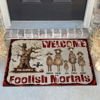 Welcome Mortals. Scarecrow Family. - Personalized Doormat