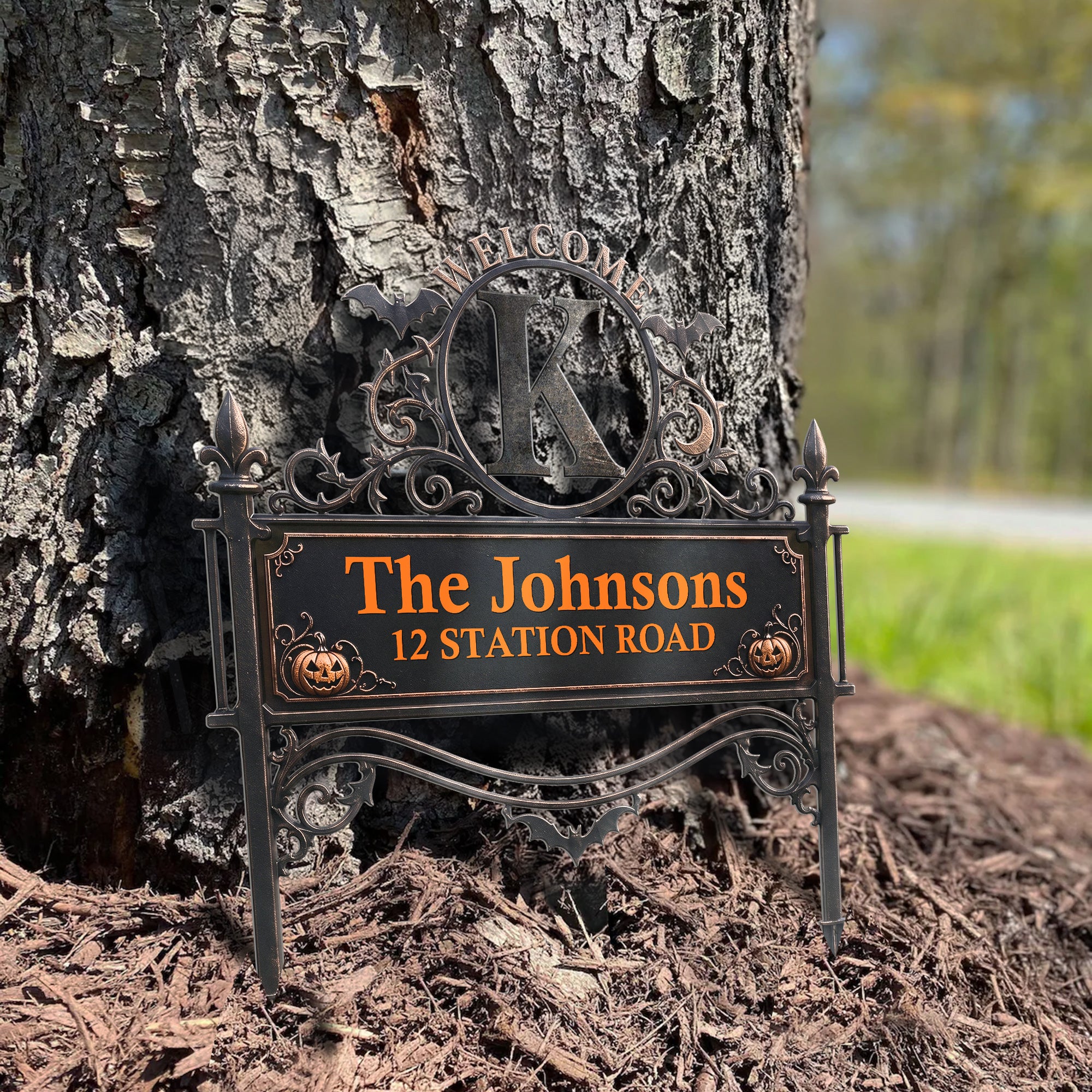 Welcome-Family-Name-Monogram-Personalized-Garden-Stake-3
