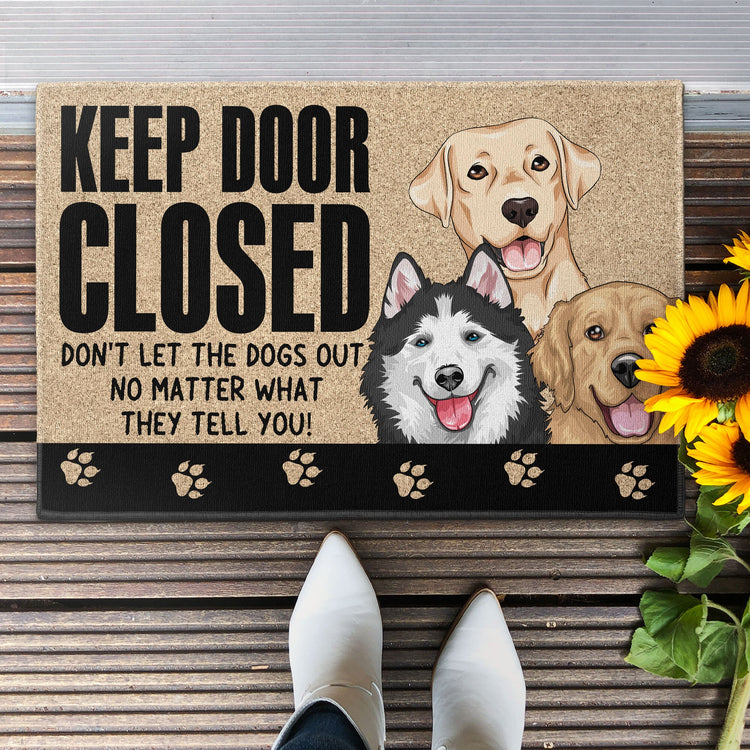 Don't Let The Pets Out - Personalized Doormat - Birthday, Loving, Funny, Home Decor Gift For Dog Mom, Cat Mom, Cat Dad, Dog Dad, Pet Lover