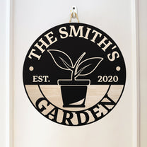 Garden Life - Personalized Round Wood Sign