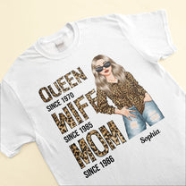 Queen Wife Mom - Personalized Shirt - Anniversary, Valentine's Day, Birthday Gift For Wife, Mom, Grandma - Leopard Woman