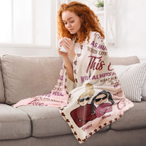 The Love Between Grandma And Granddaughter - Personalized Blanket