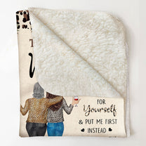 To My Mom Every Time You Snuggle This Blanket - Personalized Blanket