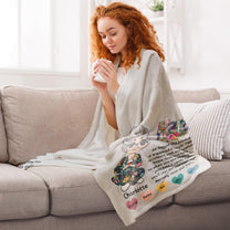 When You Are Feeling Low Just Hold It Really Tight - Personalized Blanket - Birthday , Mother's DayGift For Mothers,Moms, Grandma, Auntie