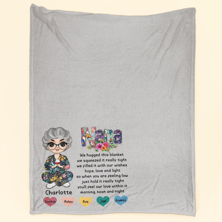 When You Are Feeling Low Just Hold It Really Tight - Personalized Blanket - Birthday , Mother's DayGift For Mothers,Moms, Grandma, Auntie